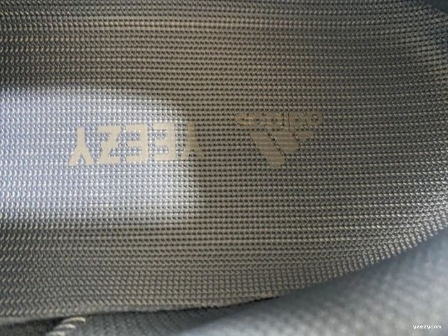 V2 Yeezy Boost 700 Sun GW0296 Adidas 1120